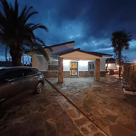 Casa de Férias Independiente Con Amplio Jardín Y Barbacoa At - Cc-00678