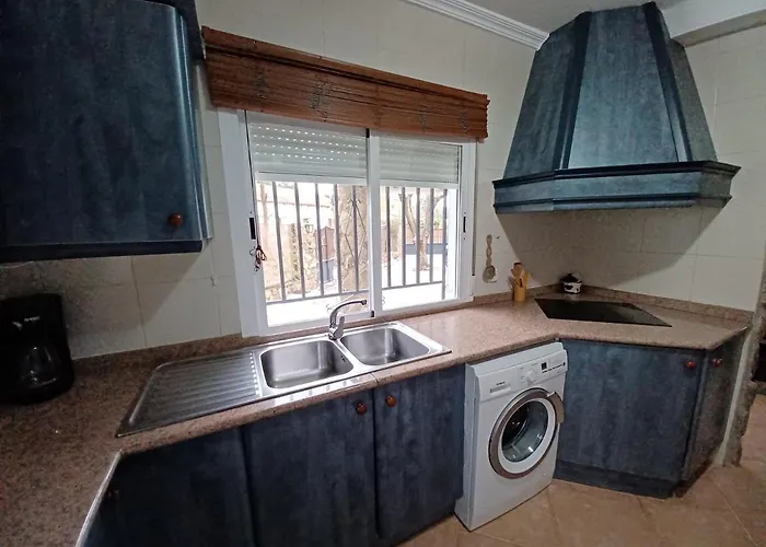 Independiente Con Amplio Jardin Y Barbacoa At - Cc-00678 Feriehus