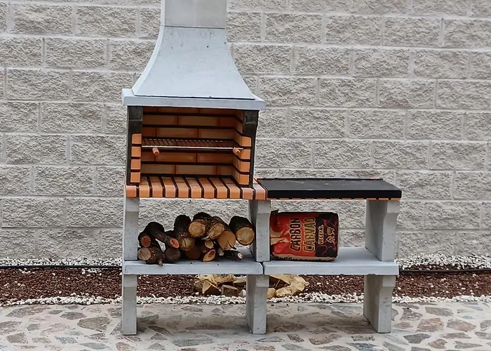 Independiente Con Amplio Jardin Y Barbacoa At - Cc-00678 *